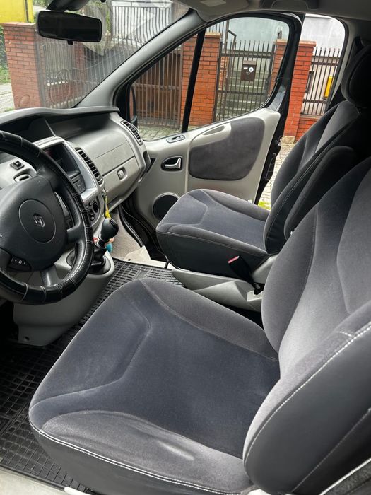 Na sprzedaz Renault Trafic Black edition 2.0