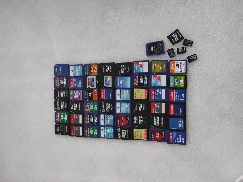 Карат Памяти, Флешка SD 230 грн штука