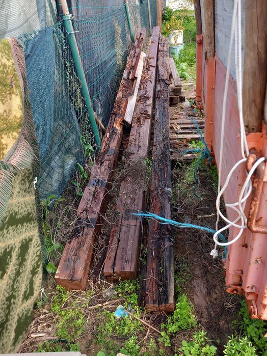 Madeira reciclada, bom estado, vendo a peça ou em lote