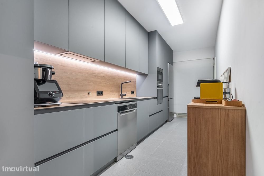 Apartamento T2 em Excelente Estado – Praça Paulo Vidal, Braga