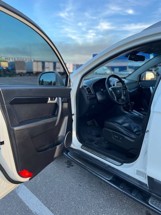 Продам  Chevrolet Captiva 2.2 дизель