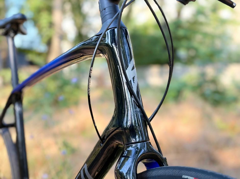 Specialized Sirrus Elite Carbon велосипед для вулиць