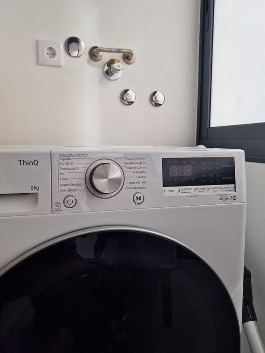 Máquina Lavar Roupa LG 9KG, IA, Classe A, Turbo Wash, Garantia