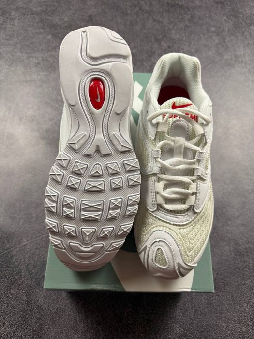 Nike Air Max 98 x Supreme White