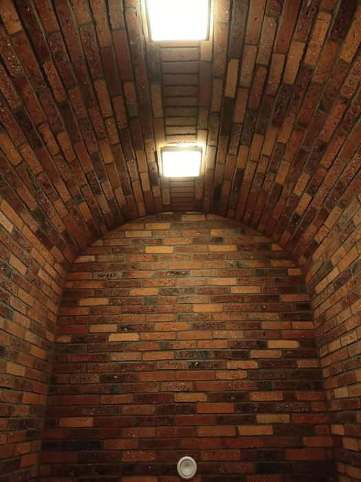schron betonowy , piwniczka betonowa , ziemianka , piwnica , sauna ogrodowa