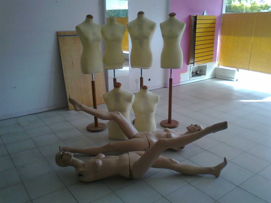 manequins- loja de vestuario