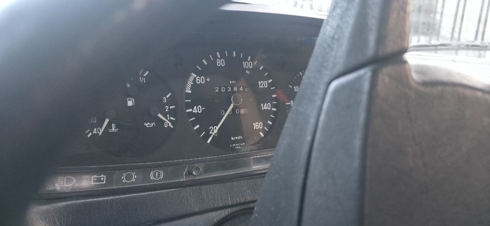 Mercedes 240d  w123 — photo 3
