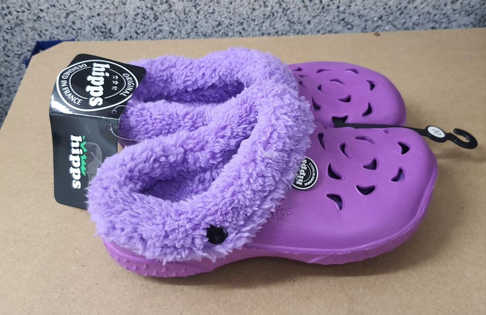 Hipps Kroksy klapki z odpinanym ociepleniem