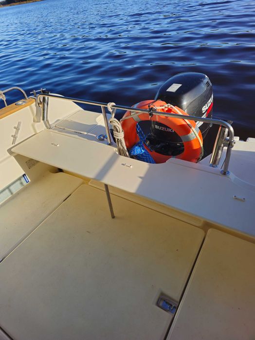 Łódż motorowa Jeanneau  Merry Fisher  625