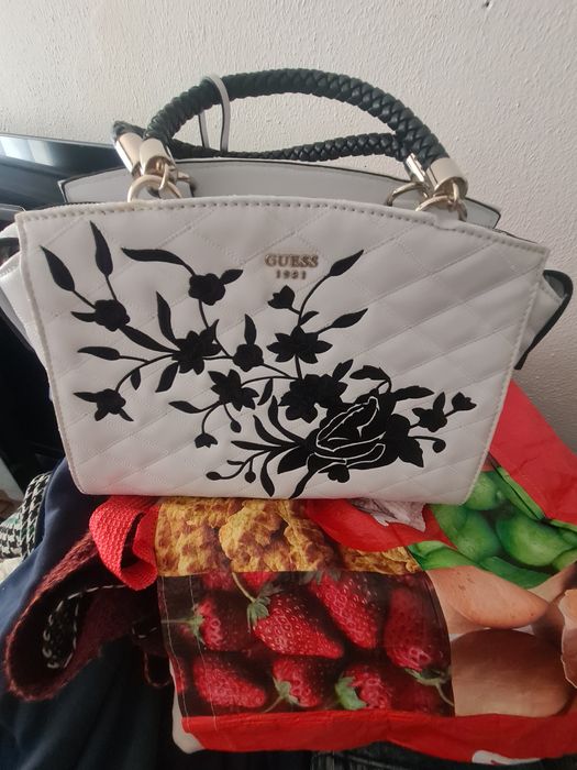 Vendo mala Guess