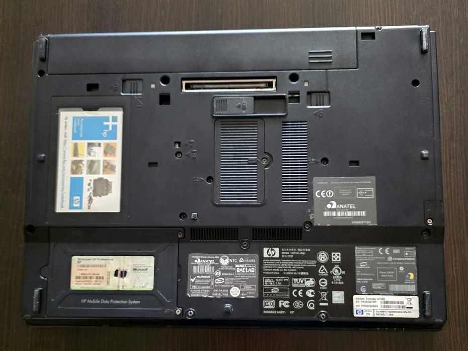 Laptop HP  - Windows XP aktywowany