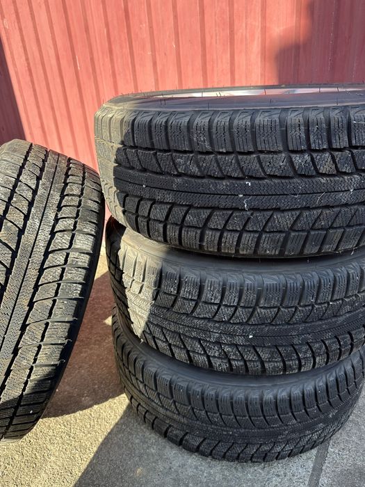 Продам гуму Triengle 235.55.17