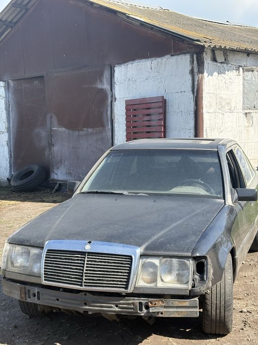 Mersedes-Benz W124 300D