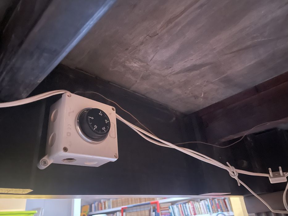 Mesa bilhar, comprada em antiquario. Anos 40