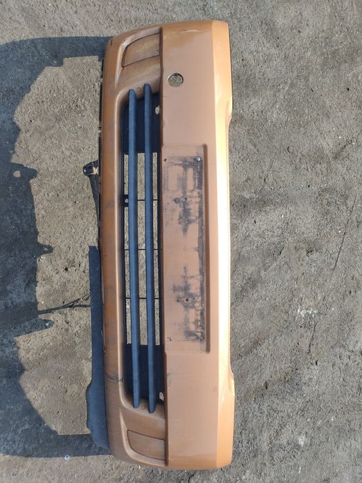 Opel Meriva A zderzak przedni