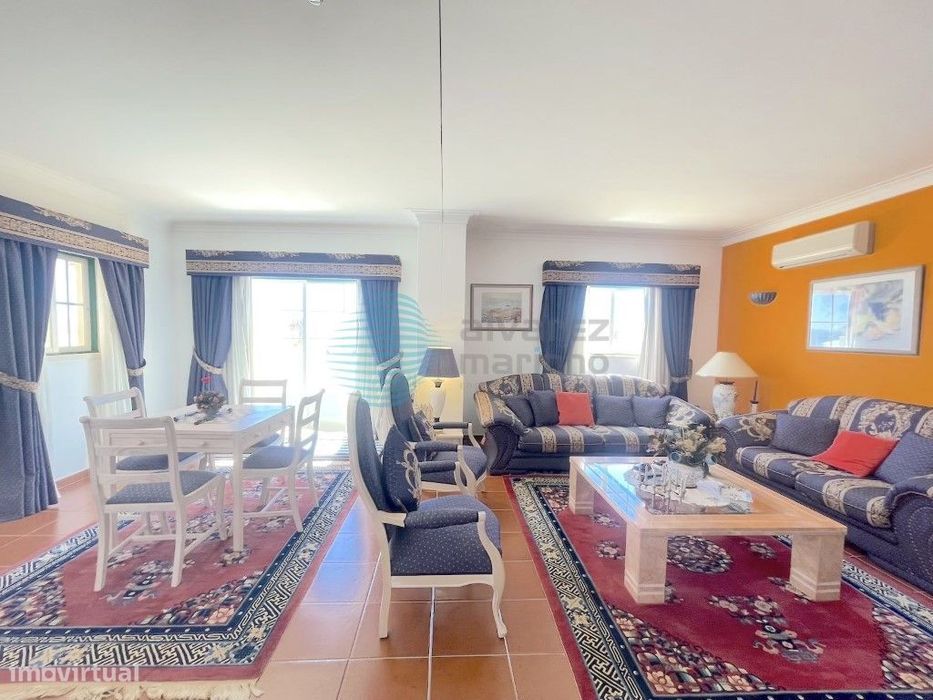Penthouse 4 assoalhadas com uma área de 232m2, terraço 107m2, Vau, ...