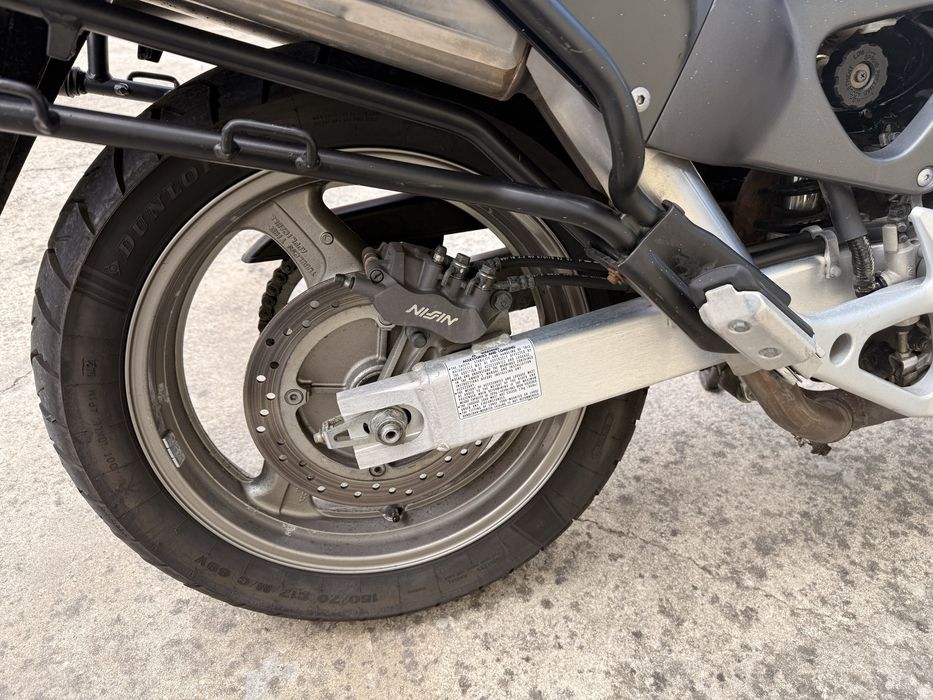 Vendo Honda Varadero  com 23.000 km