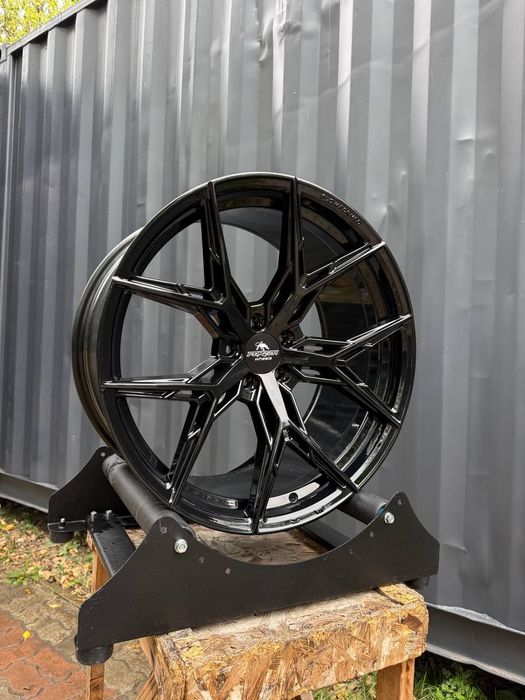 Автомобільні диски R21 5x112 9/10.5J ET25/40 DIA 66.6 Forzza Gravity