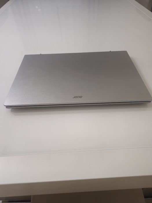 Acer Aspire 3 15 Ryzen 7/16GB Ram/SSD 1TB