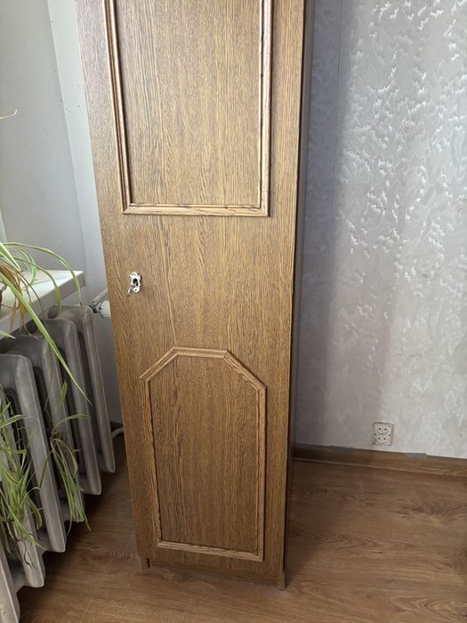 Szafa słupkowa / Regał z nadstawką  drewniana zadbana