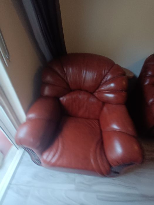 Sofás em pele - vendido em conjunto ou em separado