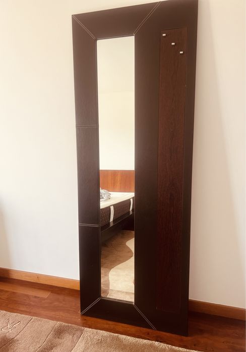 Espelho madeira de quarto ou ihall + 2 puffs oferta +