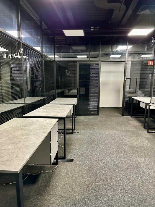 Офис с генератором, 2500 кв.м., метро Шулявка. ТРЦ COSMO MULTIMALL