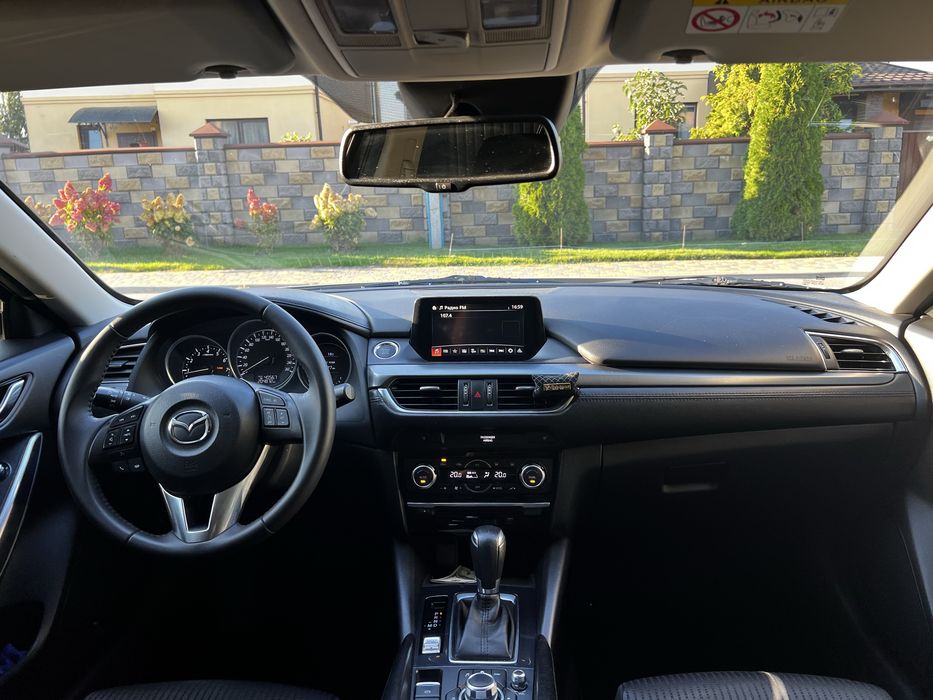 Mazda 6 Официальный не крашена