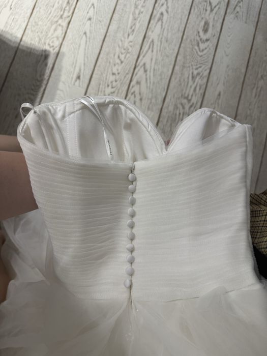 Розкішна ексклюзивна весільна сукня PRONOVIAS