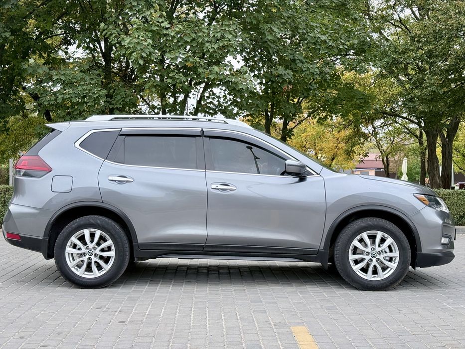 Продам Nissan Rogye