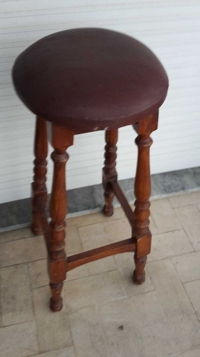 PUFFE ALTO Almofadado  E Outros 65X35CM. Com 5 Fotos