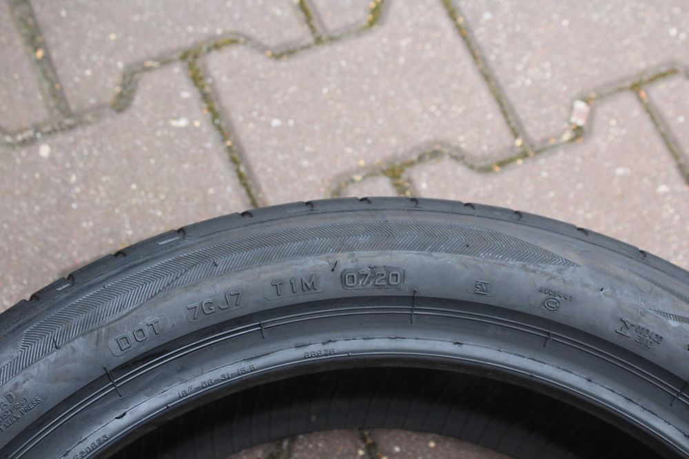 225 45 R18 Bridgestone Potenza S001