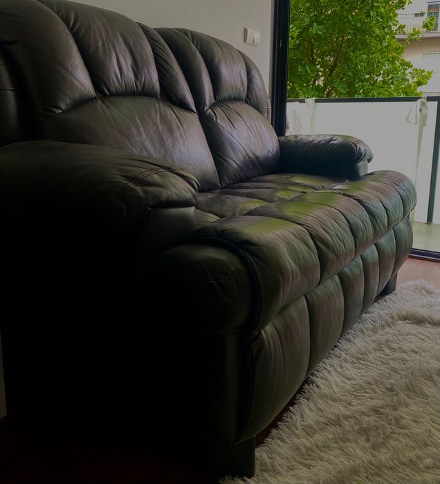 Sofá vintage em pele