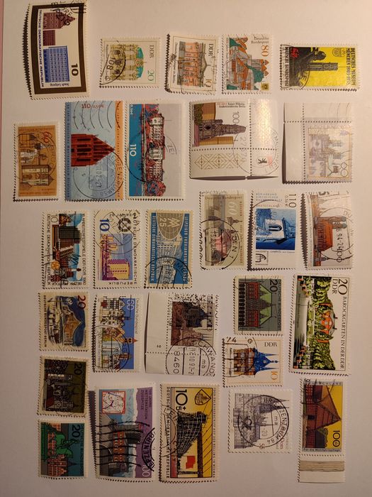 Марки з зображенням архітектури