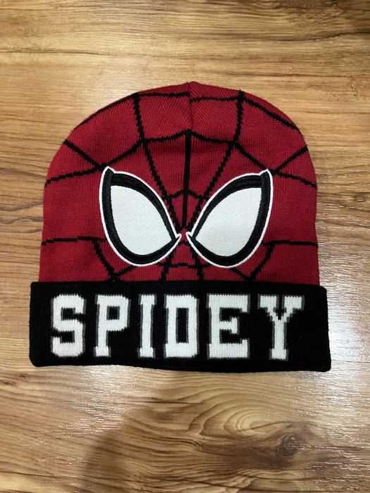 Шапк «людина павук»,тепла, демисезон. Фірмова.