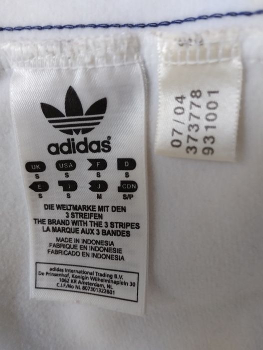 Dres męski Adidas biały z granatowymi lampasami