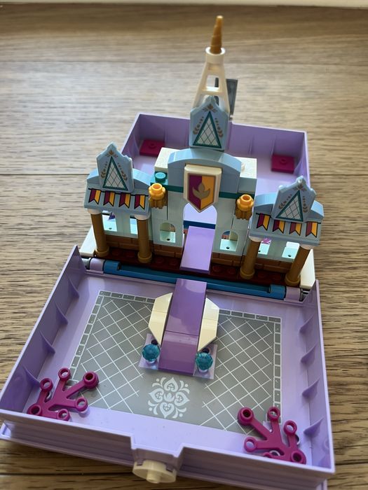 Lego Kraina lodu 43175 Książka z przygodami Anny i Elsy