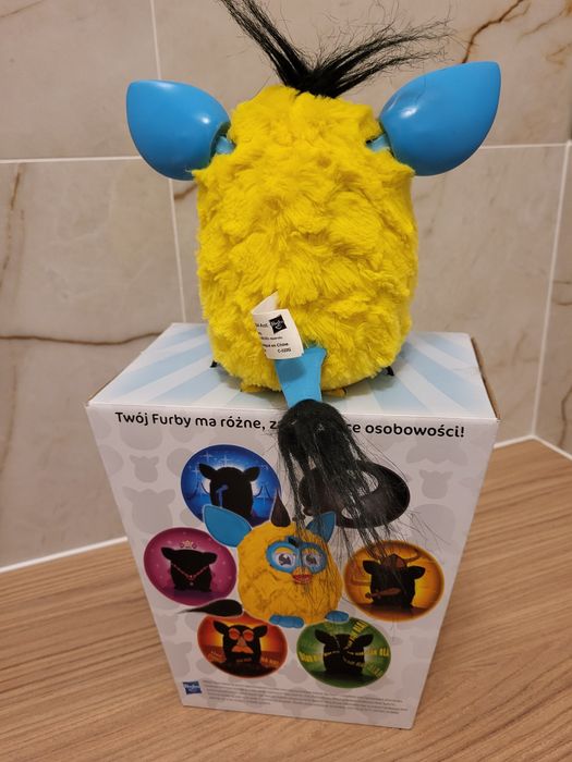 Furby zabawka interaktywna