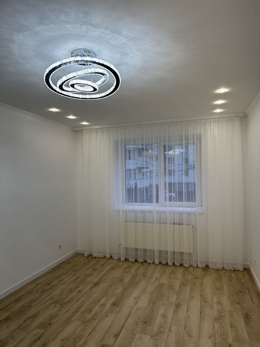 3-х кім вул. Національної Гвардії (МЖК) Паркове містечко