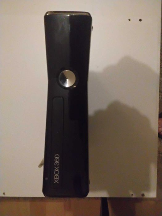 Sprzedam Xbox 360 model 1439