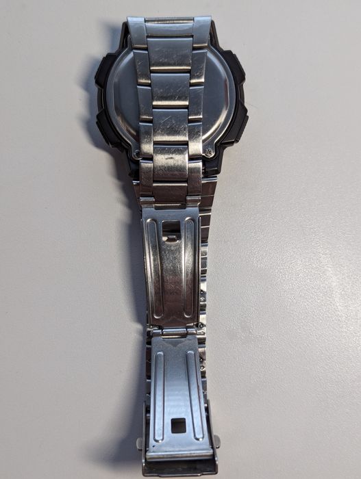 Casio AE-1000W з металевим ремінцем