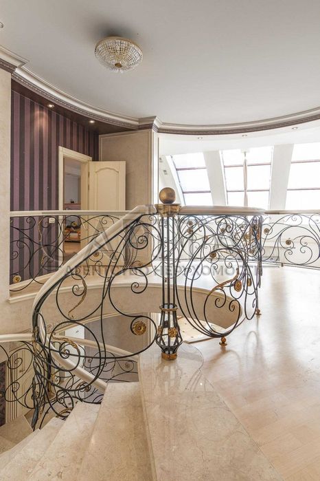 Продажа 2-уровневой квартиры, ЖК Творец, ул. Коновальца , Печерск