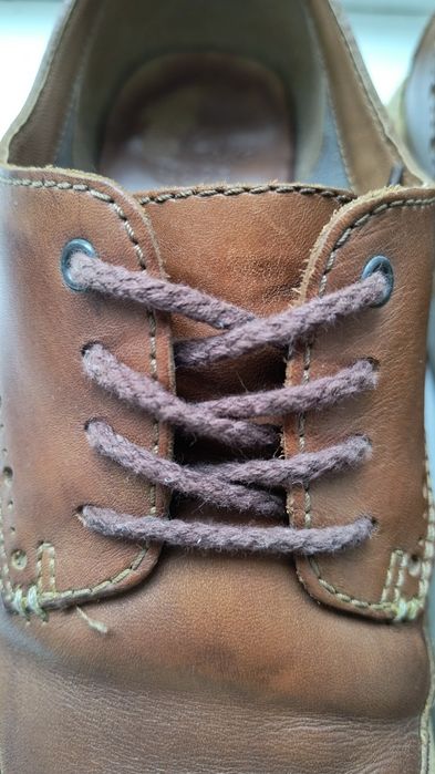 Туфлі класичні броги Clarks шкіра