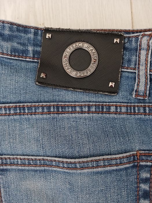 Джинсы мужские фирмы VERSACE JEANS