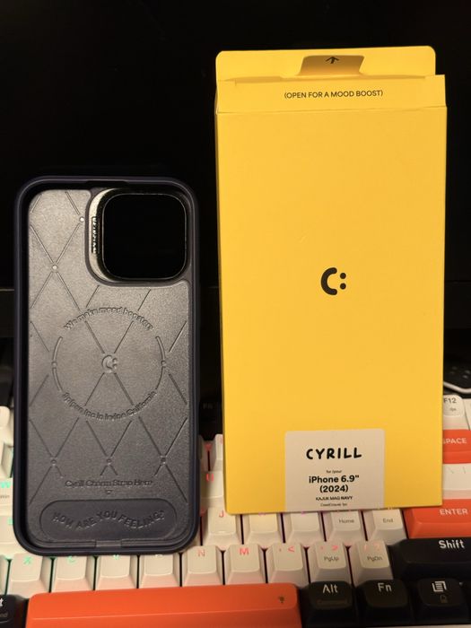 Etui do iPhone’a 16 Pro Max CYRILL