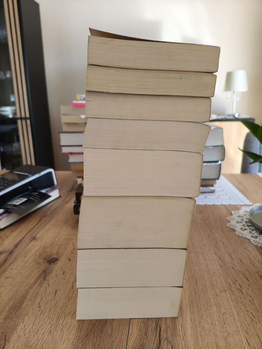 #986 Harry Potter zestaw książek  1-8