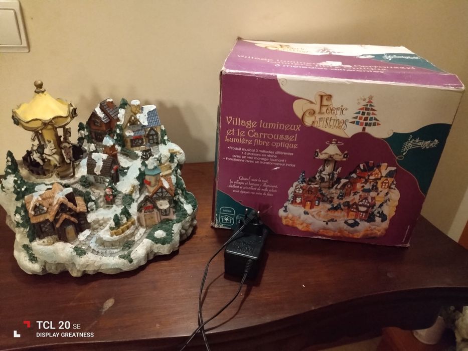 Aldeia de Natal com carrocel