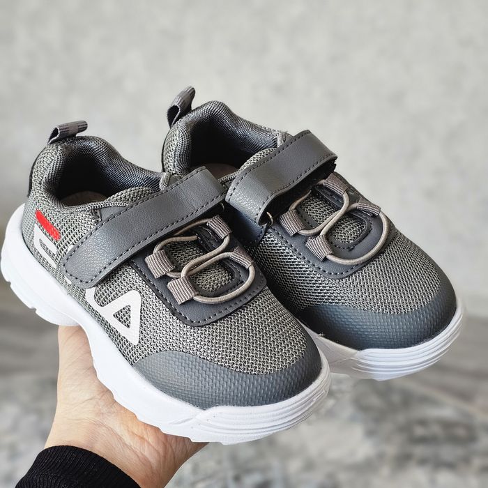 Взуття на хлопчика