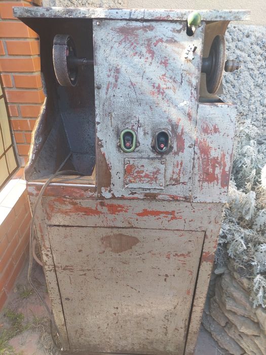 Продам шлифовальный станок Б/У