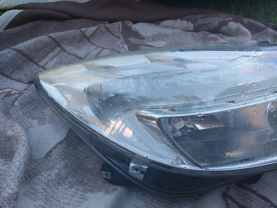 Lampa Opel Insignia A prawa